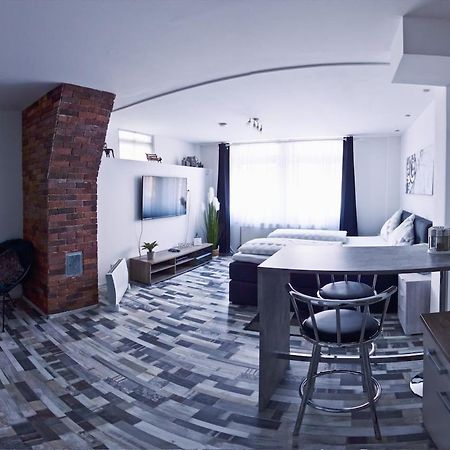 Moderne Wohnung Schwarzwald - In Bester Lage Direkt Am Fluss Bad Wildbad Exteriér fotografie